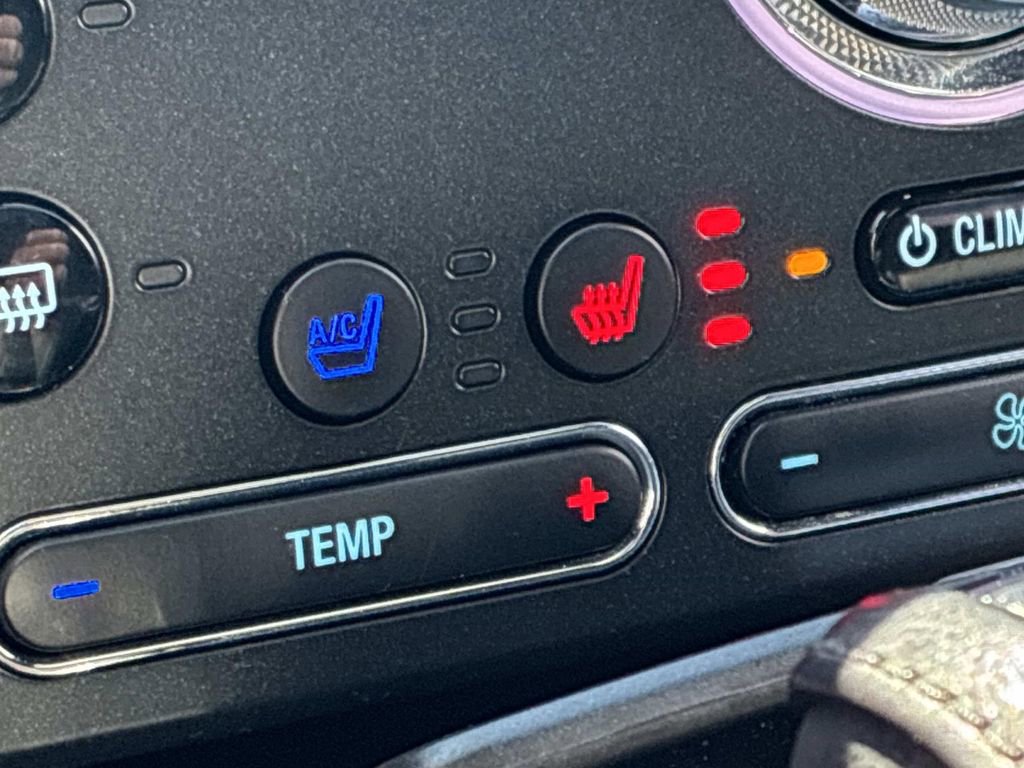 Certified 2018 Ford Explorer Platinum image 35