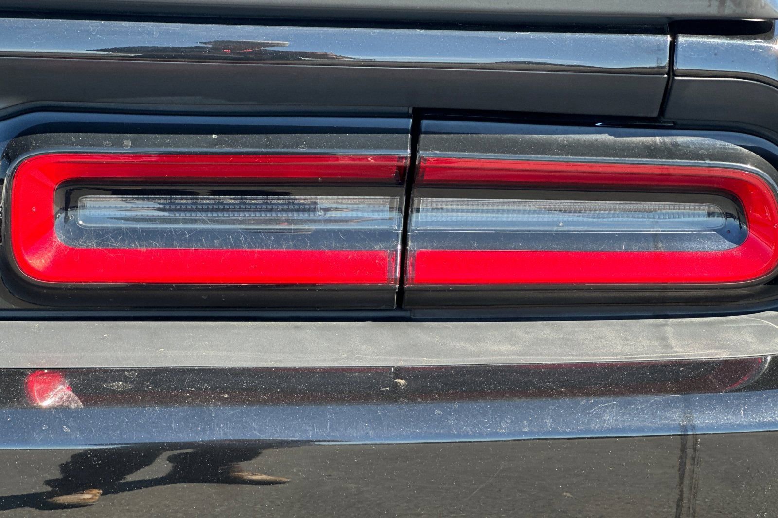 Used 2018 Dodge Challenger SXT w/ Blacktop Package image 28