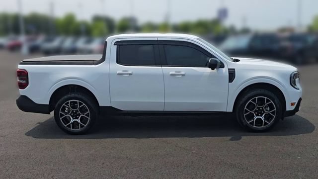 Certified 2025 Ford Maverick Lariat w/ 4K Tow Package AWD/4WD image 2