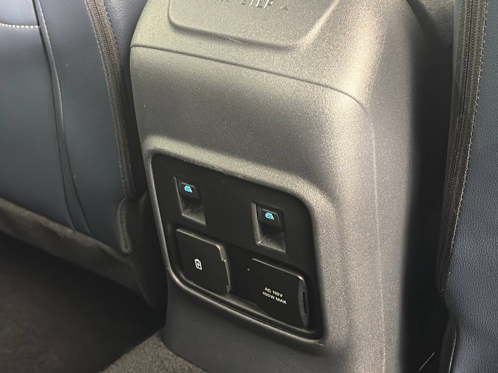 Certified 2024 Ford Bronco Outer Banks AWD/4WD image 32