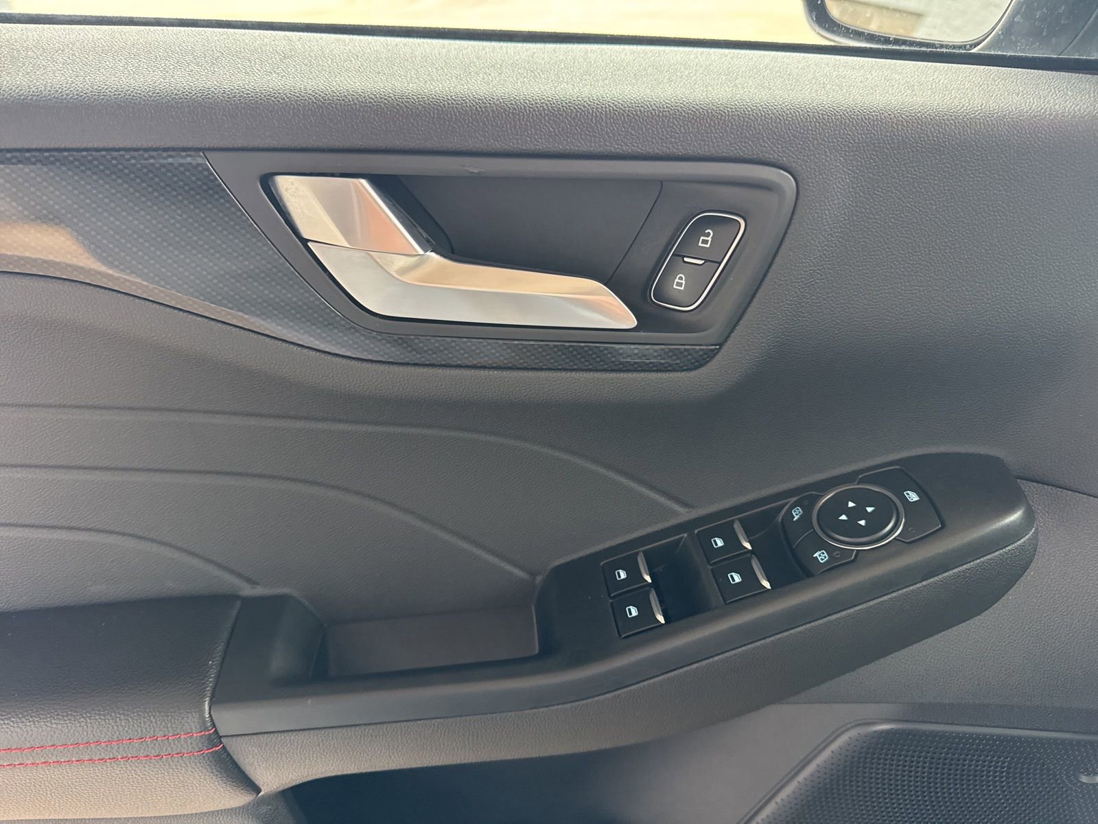 Certified 2024 Ford Escape ST-Line w/ Tech Pack #1 image 28