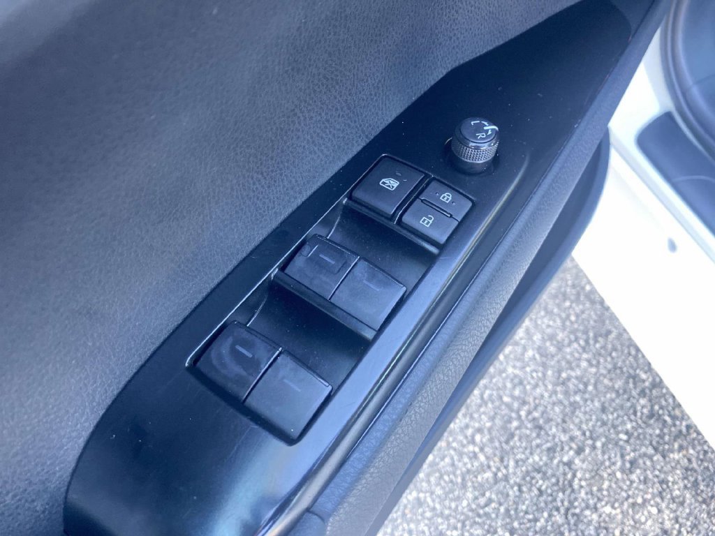Used 2025 Toyota Camry LE FWD image 18
