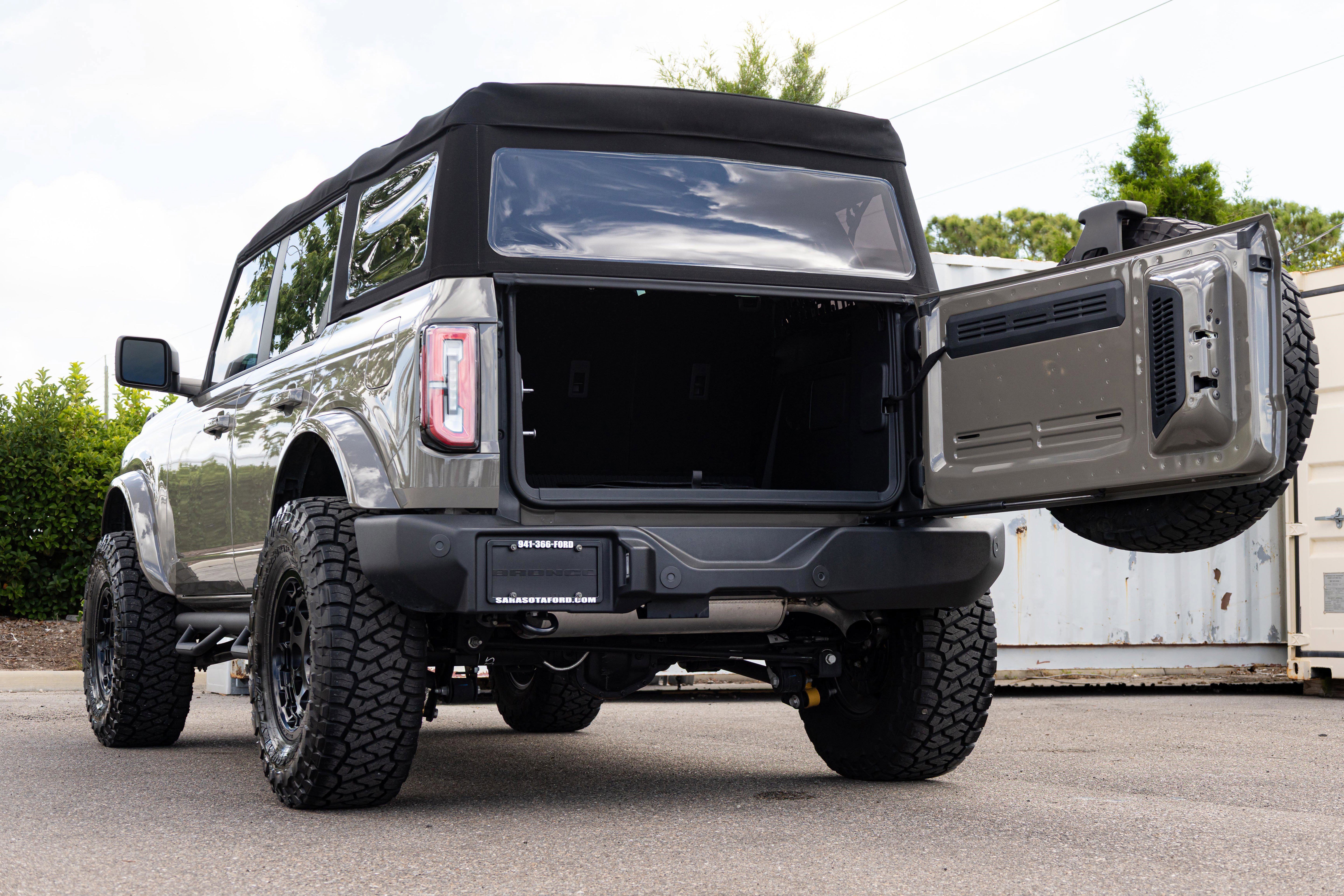 Certified 2025 Ford Bronco Outer Banks AWD/4WD image 21