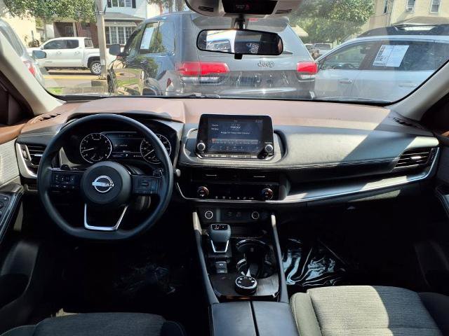 Used 2023 Nissan Rogue SV image 14