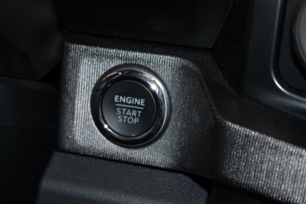 Certified 2025 Ford F350 Platinum image 47