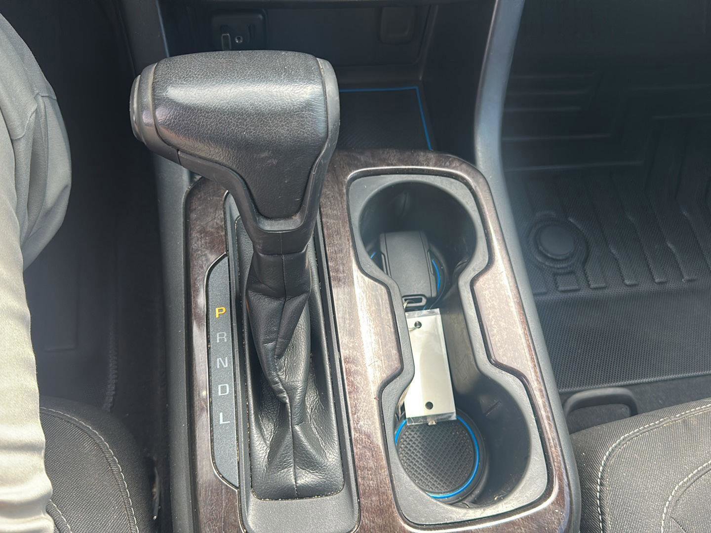 Used 2020 GMC Canyon SLE w/ Elevation Edition image 18