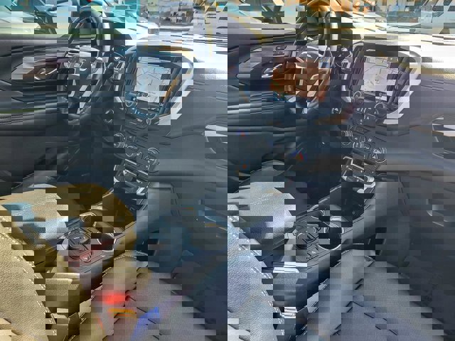 Used 2023 GMC Terrain SLT w/ Infotainment Package II image 31