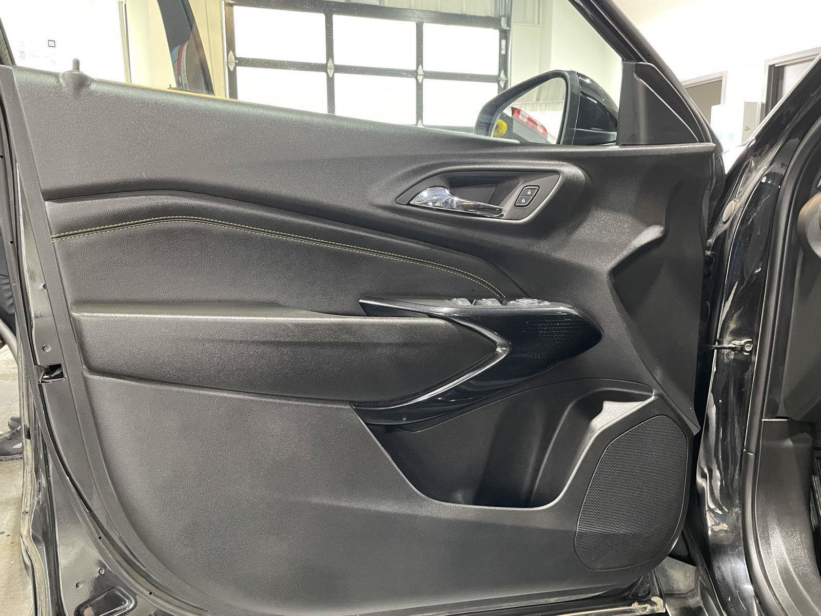 Used 2025 Chevrolet Trax ACTIV w/ Driver Confidence Package FWD image 10