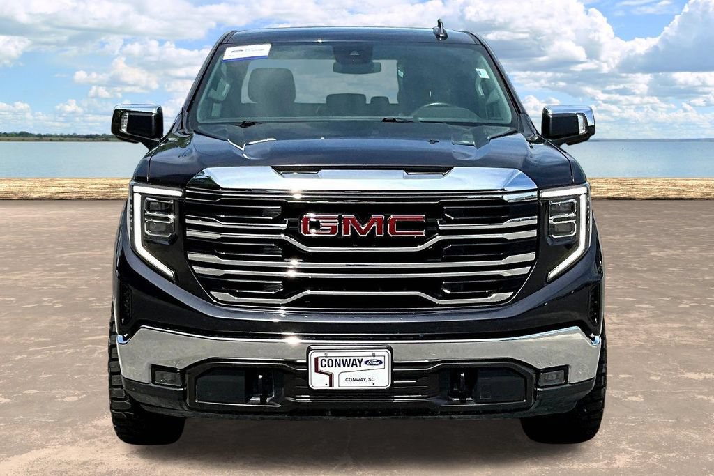 Used 2025 GMC Sierra 1500 SLT AWD/4WD image 2