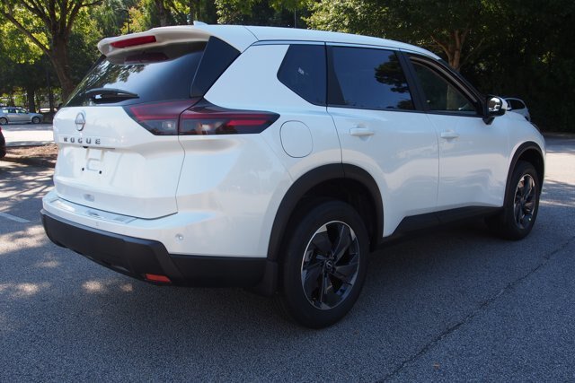 Used 2026 Nissan Rogue SV FWD image 7