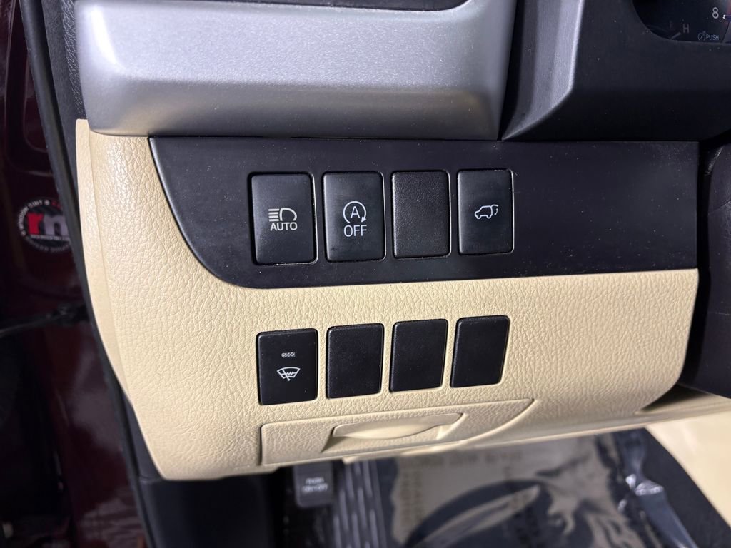 Used 2018 Toyota Highlander XLE AWD/4WD image 14