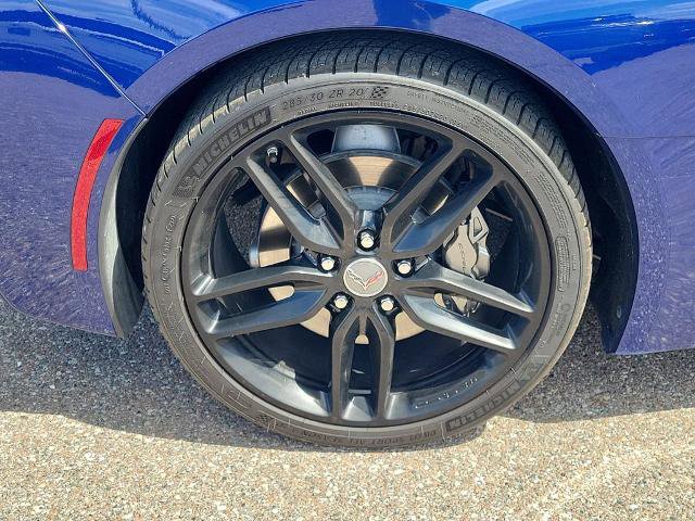 Used 2019 Chevrolet Corvette Stingray Coupe w/ 1LT image 6