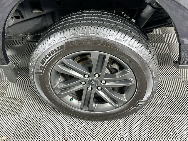 Certified 2021 Ford F150 XLT w/ Equipment Group 302A High image 37