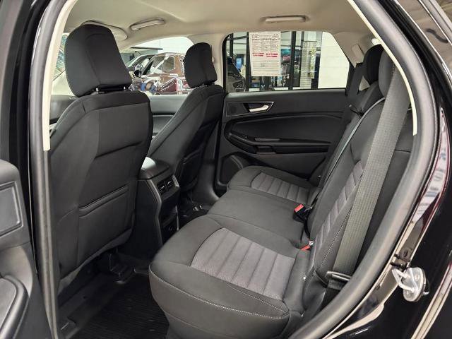 Certified 2024 Ford Edge SE image 12
