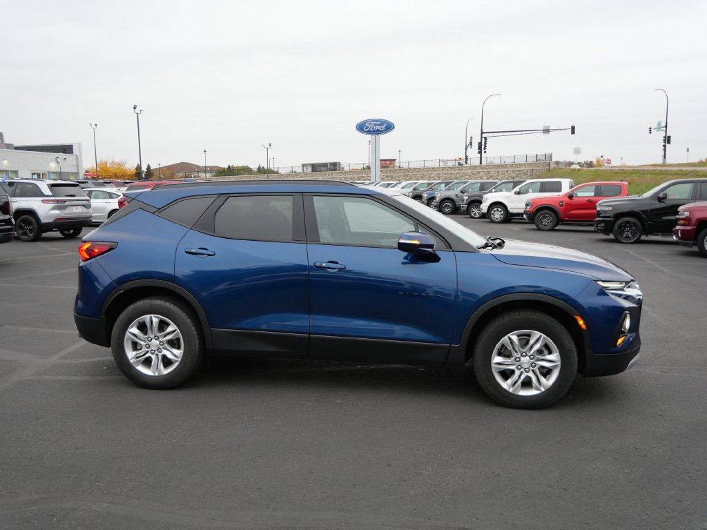 Used 2022 Chevrolet Blazer LT w/ Sound & Technology Package AWD/4WD image 4