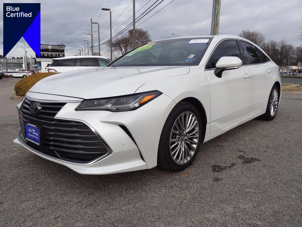 Used 2019 Toyota Avalon Limited image 1