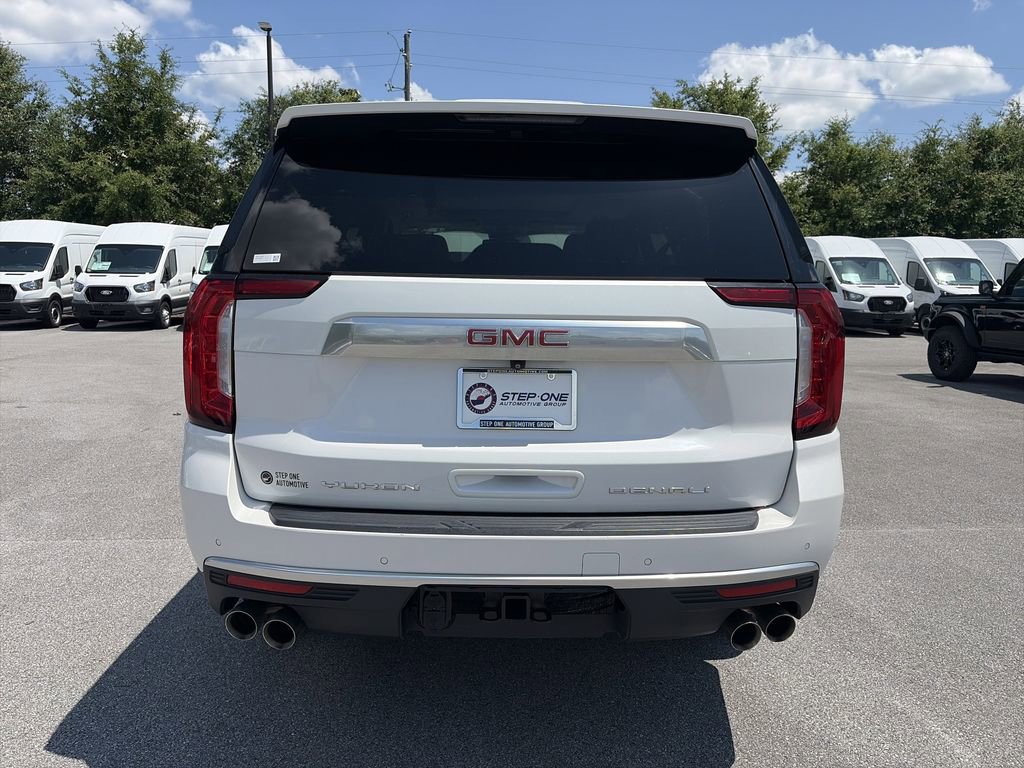 Used 2023 GMC Yukon Denali AWD/4WD image 6
