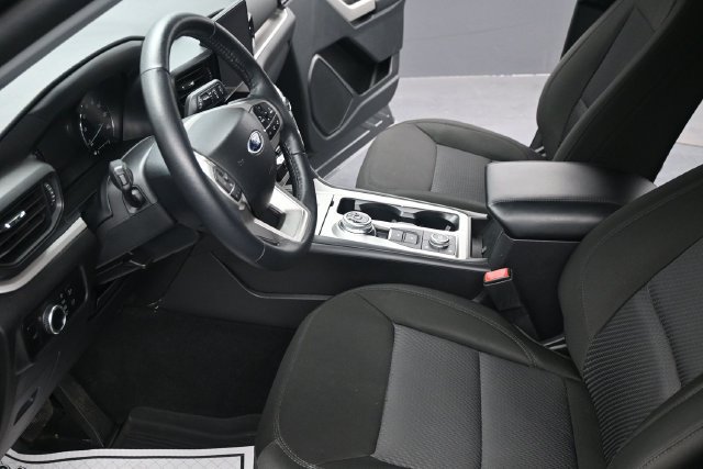Certified 2023 Ford Explorer XLT AWD/4WD image 6