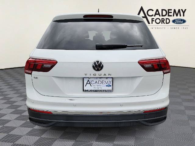 Used 2023 Volkswagen Tiguan SE FWD image 5