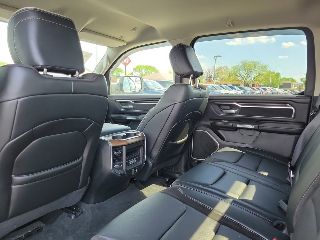 Used 2022 RAM 1500 Laramie AWD/4WD image 16