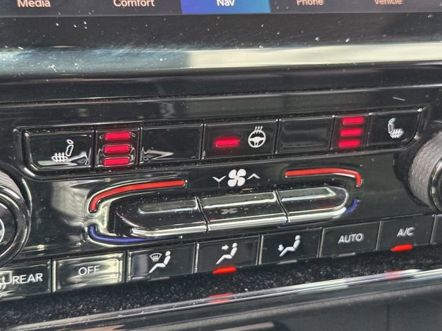 Used 2023 Jeep Grand Cherokee L Limited image 23