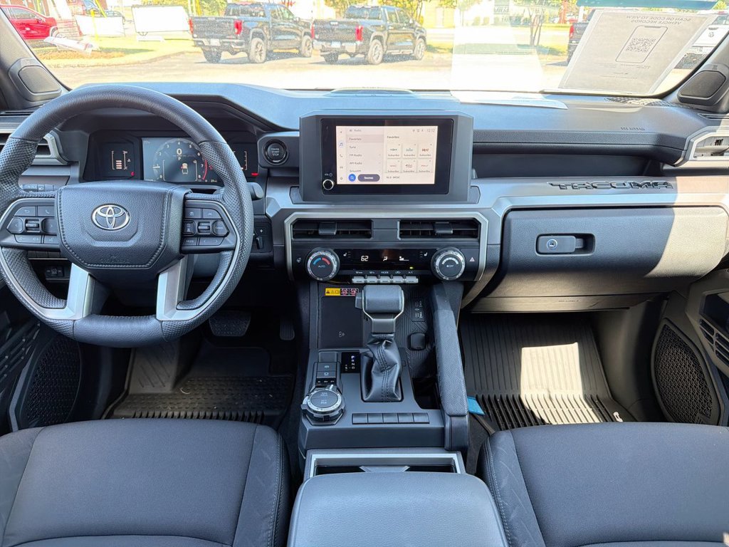 Used 2024 Toyota Tacoma SR5 AWD/4WD image 23