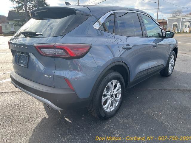 Certified 2023 Ford Escape Active w/ Tech Pack #2 image 3