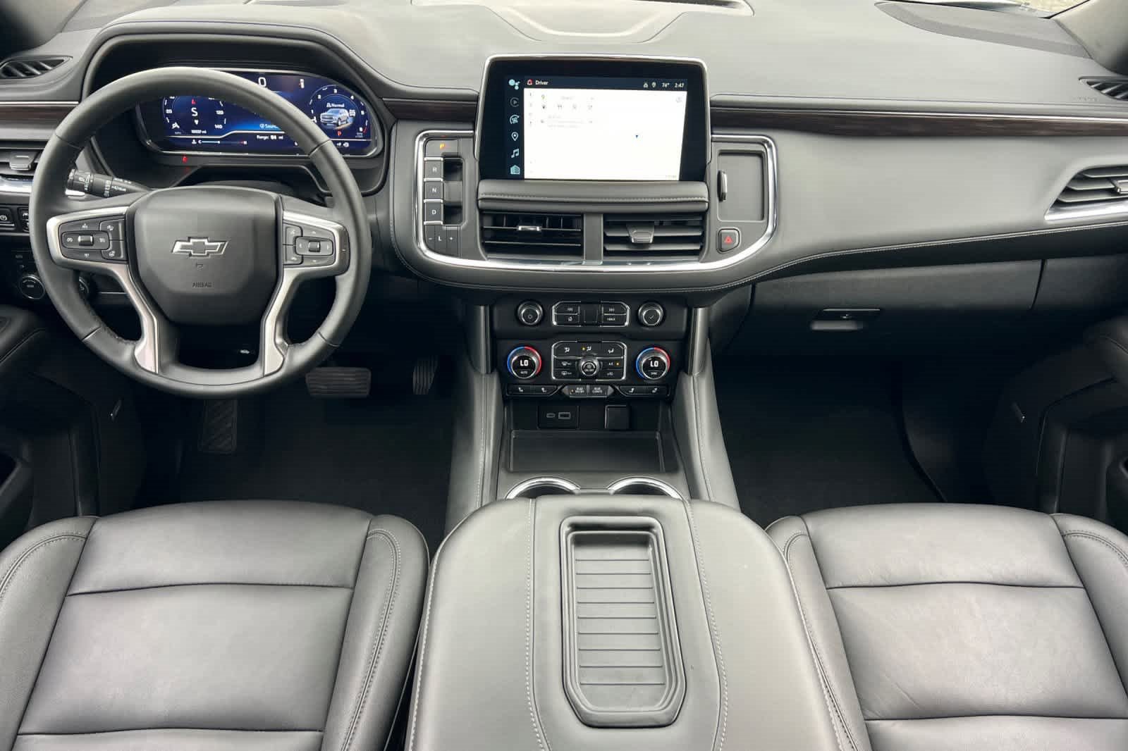 Used 2024 Chevrolet Tahoe Z71 w/ Luxury Package image 9