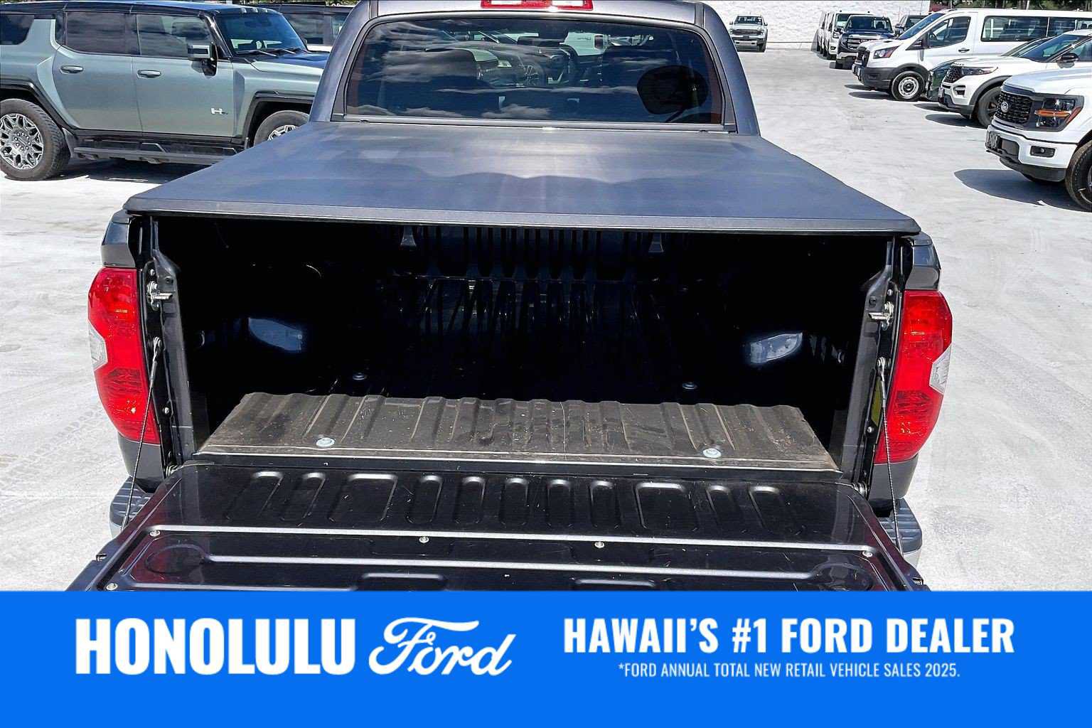 Used 2020 Toyota Tundra SR5 w/ SR5 Upgrade Package RWD image 18