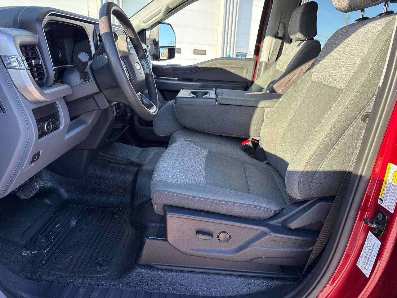 Certified 2025 Ford F350 XLT w/ Black Appearance Package image 35