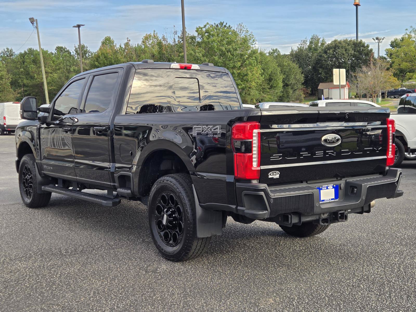 Certified 2025 Ford F250 Lariat w/ Black Appearance Package AWD/4WD image 14