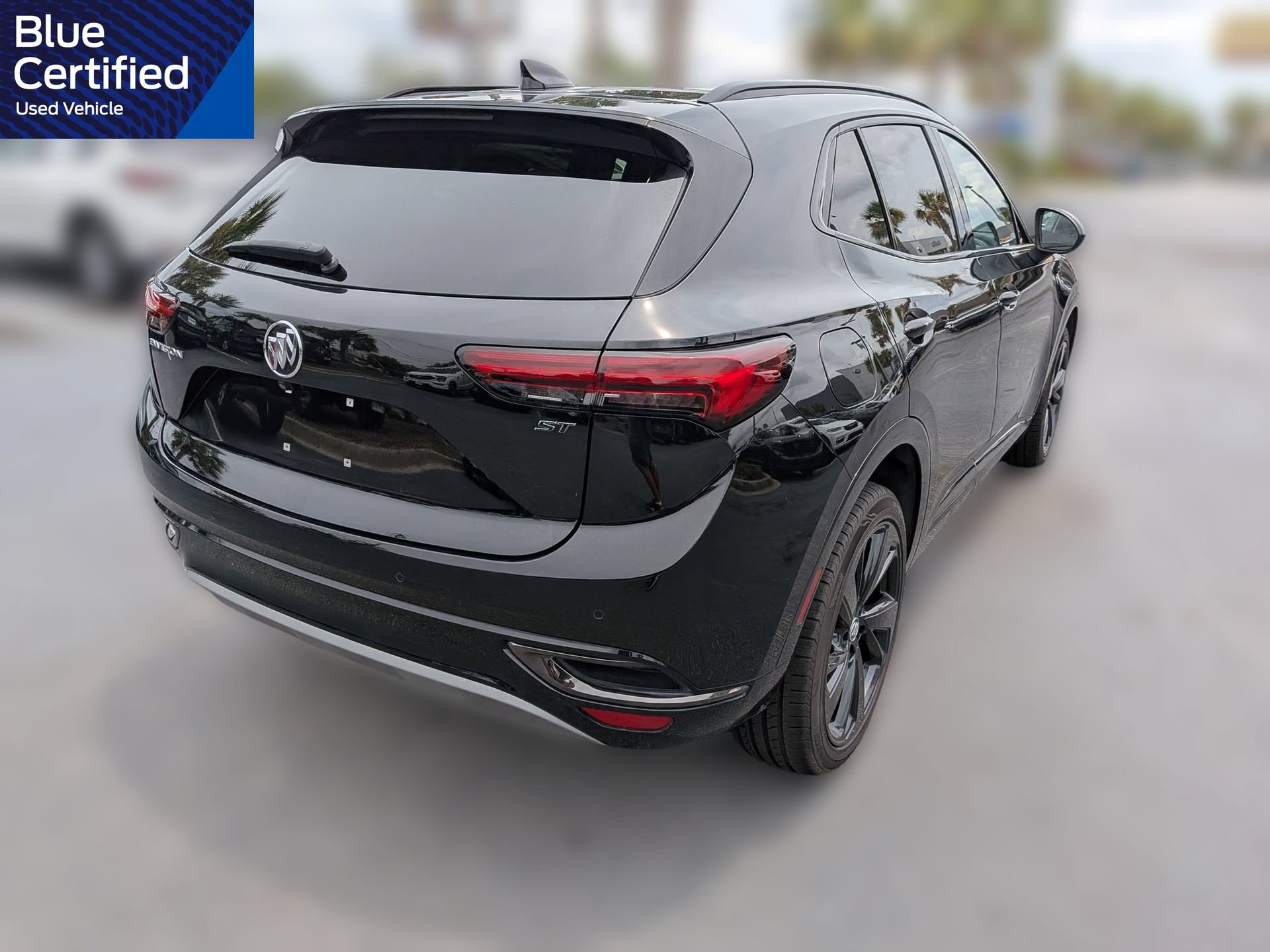 Used 2023 Buick Envision Essence w/ Sport Touring Package FWD image 4