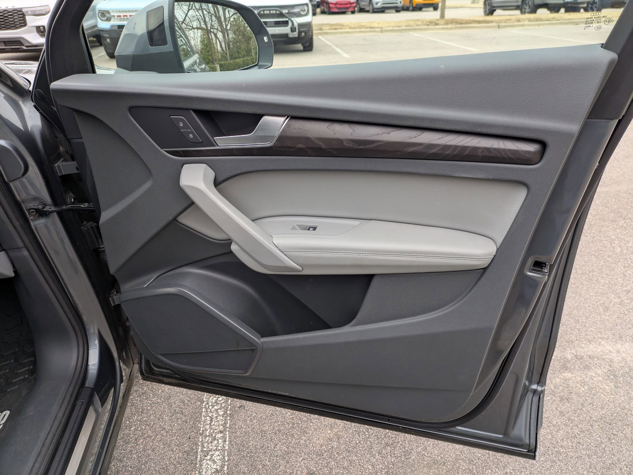 Used 2020 Audi Q5 2.0T Premium Plus w/ Premium Plus Package image 41