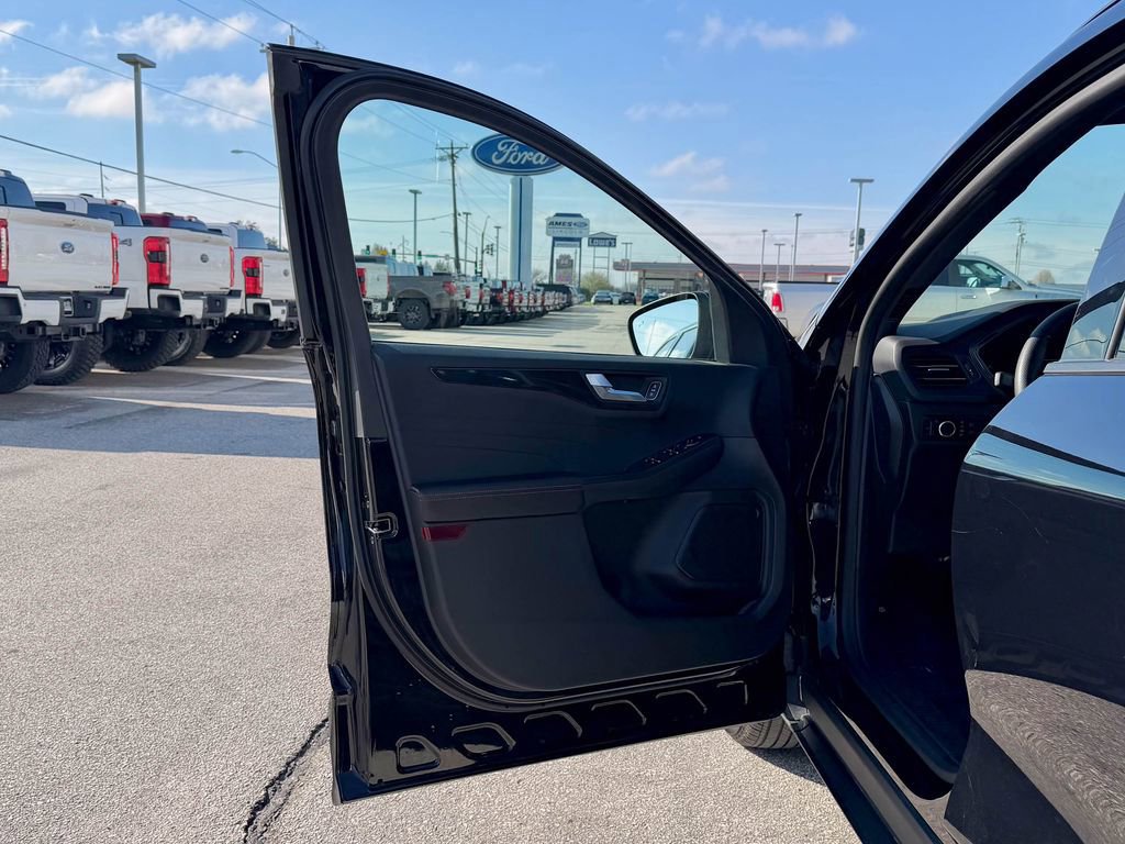 Certified 2024 Ford Escape ST-Line w/ Tech Pack #1 image 12