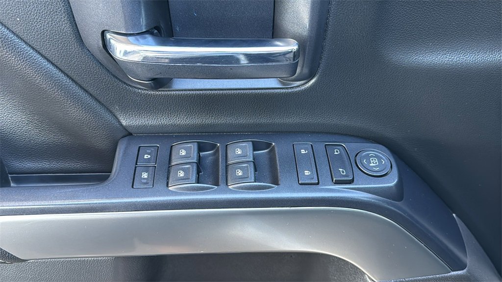 Used 2018 Chevrolet Silverado 1500 LT image 20
