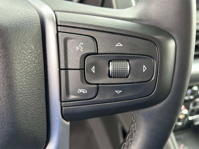 Used 2024 GMC Yukon SLT image 29