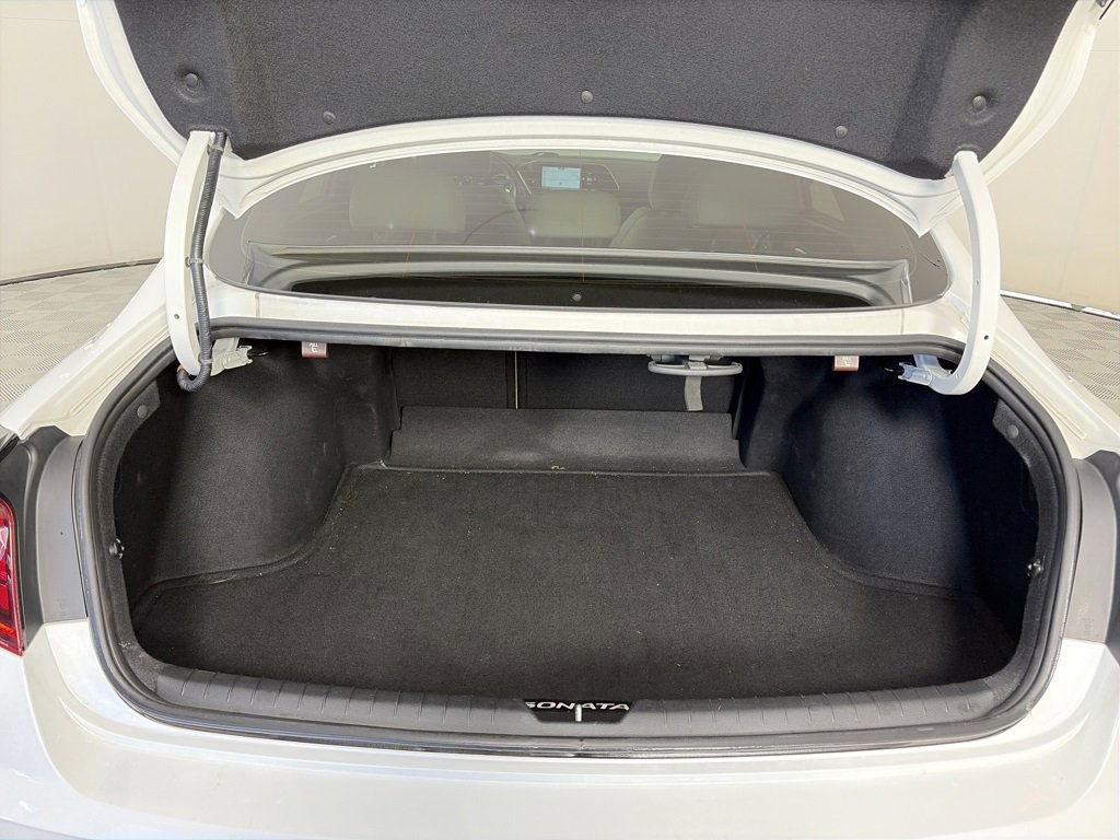 Used 2022 Hyundai Sonata Limited w/ Cargo Package image 26