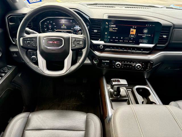 Used 2023 GMC Sierra 1500 SLT AWD/4WD image 17