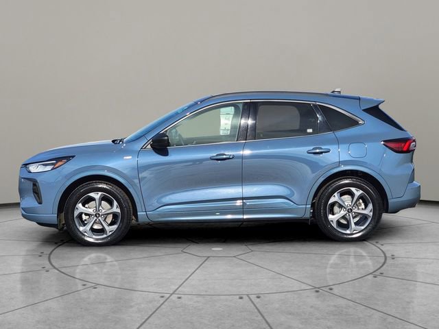 Certified 2023 Ford Escape ST-Line w/ Tech Pack #1 AWD/4WD image 9