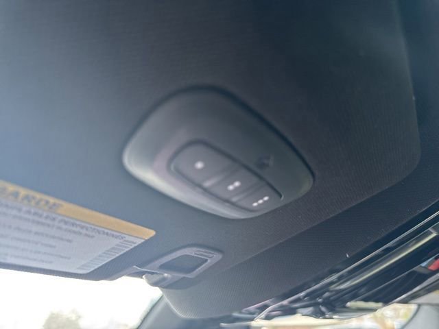 Used 2022 Jeep Grand Cherokee Overland w/ Luxury Tech Group IV image 22