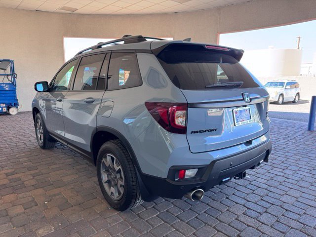 Used 2022 Honda Passport TrailSport image 3