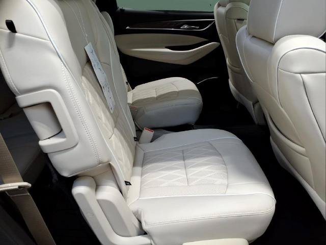 Used 2024 Buick Enclave Avenir w/ Avenir Technology Package AWD/4WD image 18