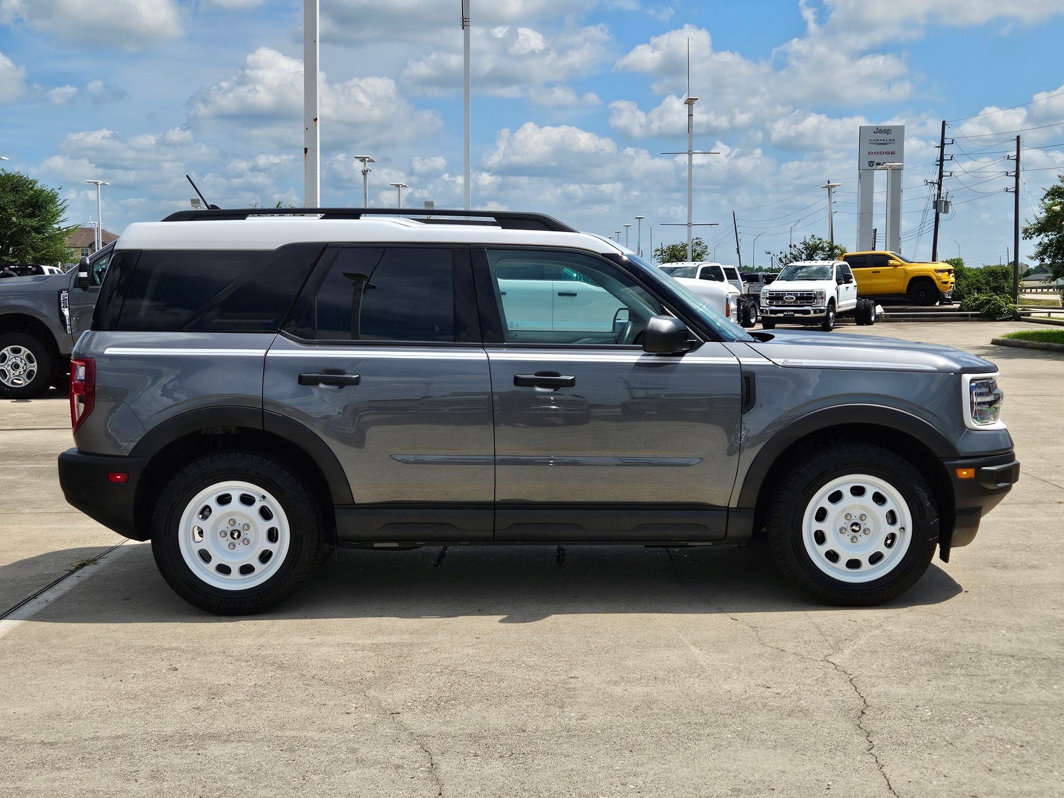 Certified 2024 Ford Bronco Sport Heritage w/ Heritage Convenience Package AWD/4WD image 2