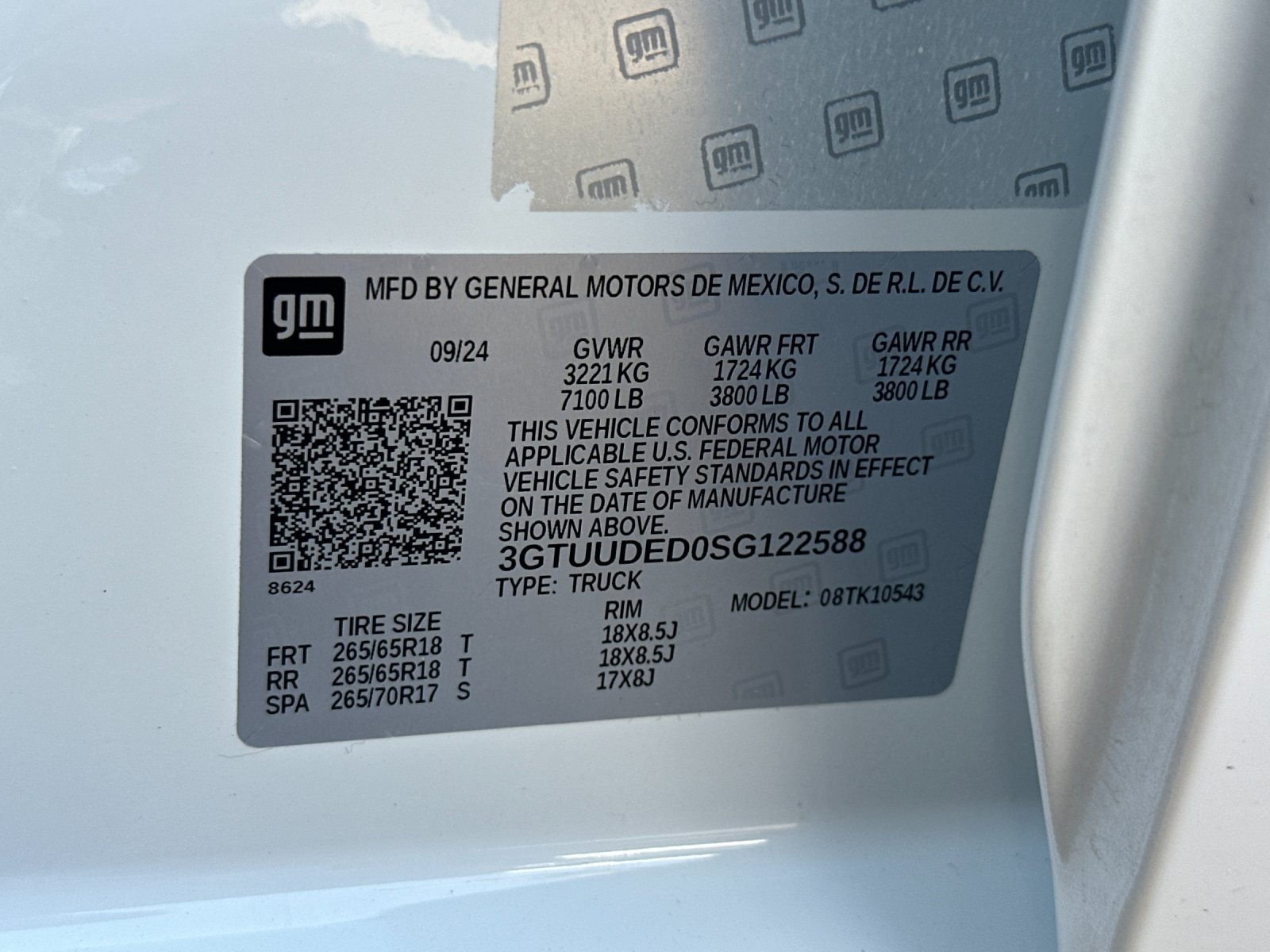 Used 2025 GMC Sierra 1500 SLT AWD/4WD image 42