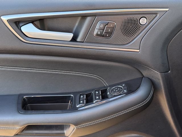 Certified 2020 Ford Edge Titanium w/ Cargo Accessory Package FWD image 25
