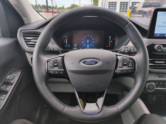 Certified 2023 Ford Escape Active AWD/4WD image 32