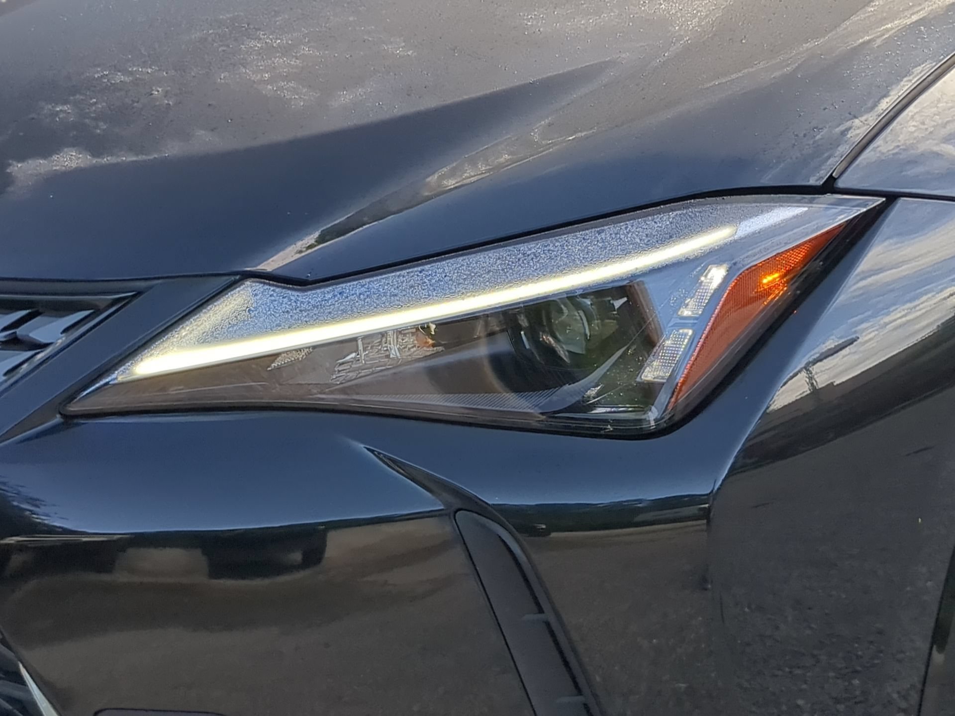 Used 2025 Lexus UX 300h FWD w/ Cold Area Package image 44