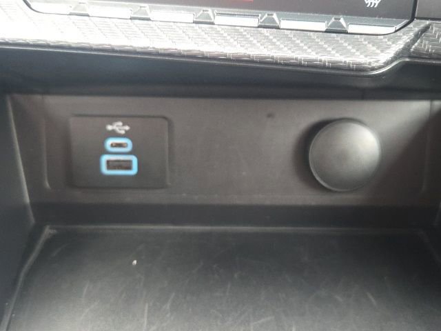 Certified 2025 Ford Mustang Premium image 30