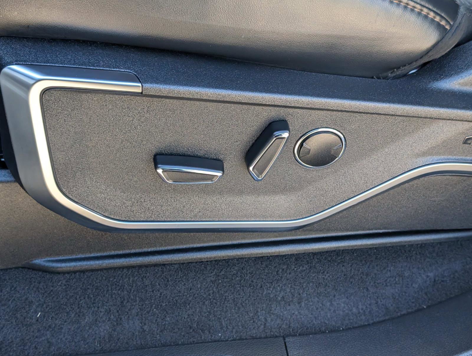 Certified 2023 Ford F150 Raptor image 26