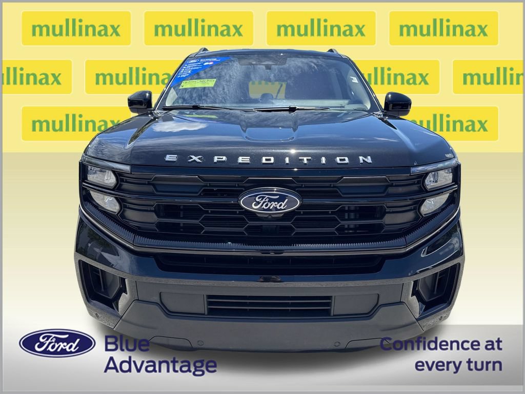 Certified 2025 Ford Expedition Max Active RWD image 11
